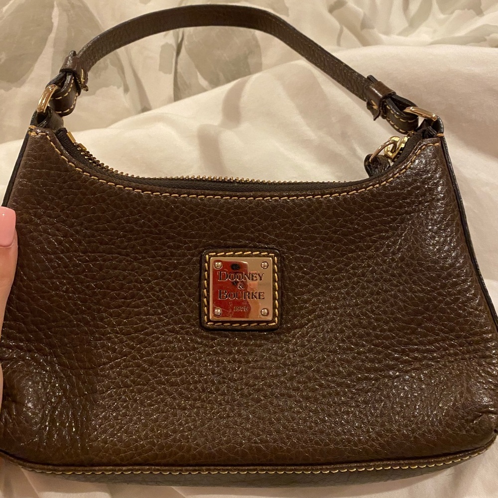 Vintage dooney and Bourke 2000’s bag